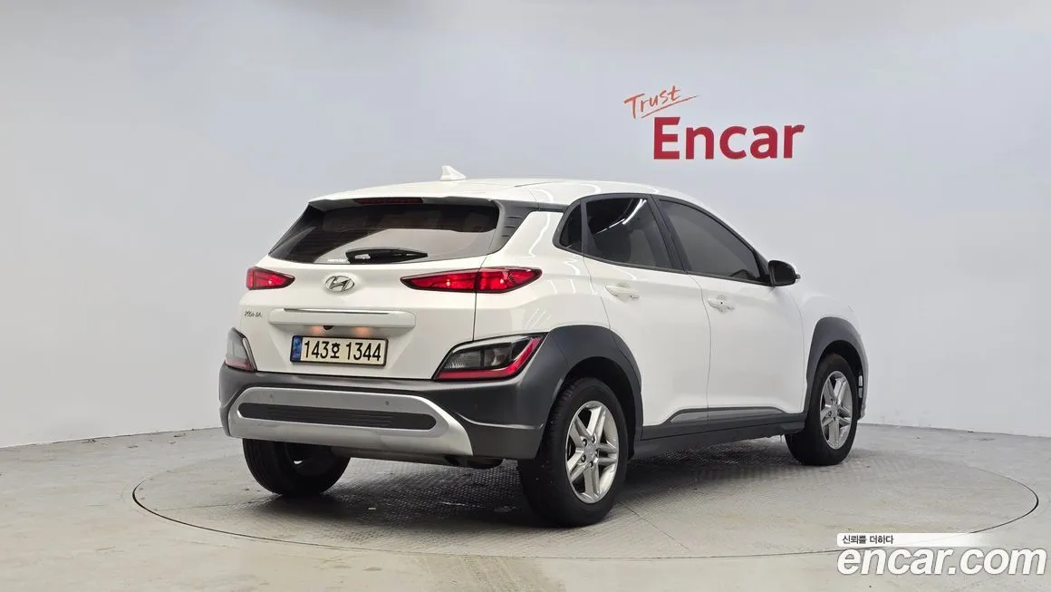 Hyundai Kona — фото 7