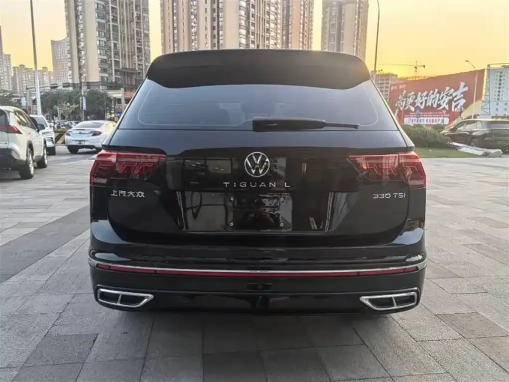Volkswagen Tiguan L — фото 3