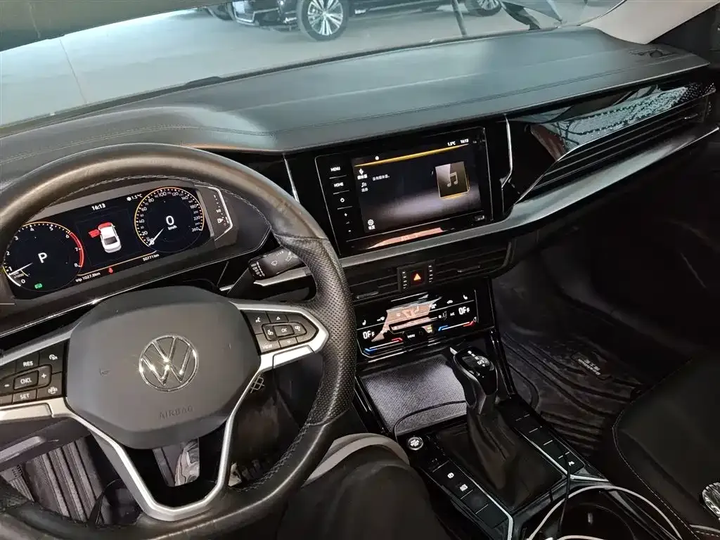 Volkswagen Passat — фото 5