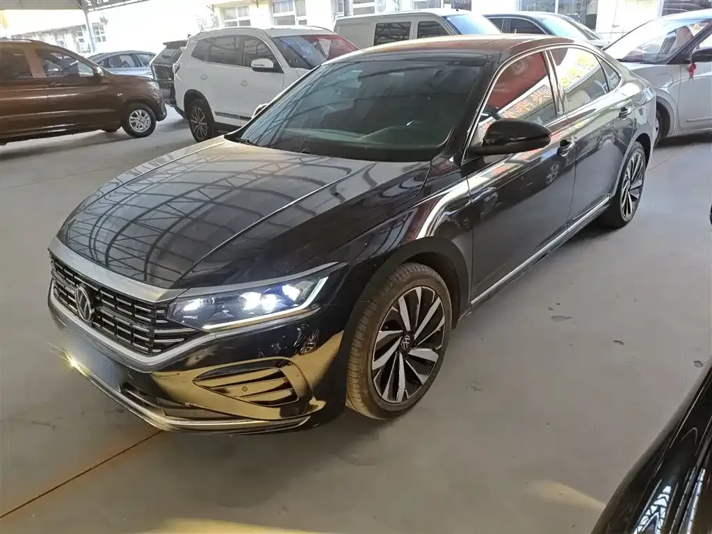 Volkswagen Passat — фото 9