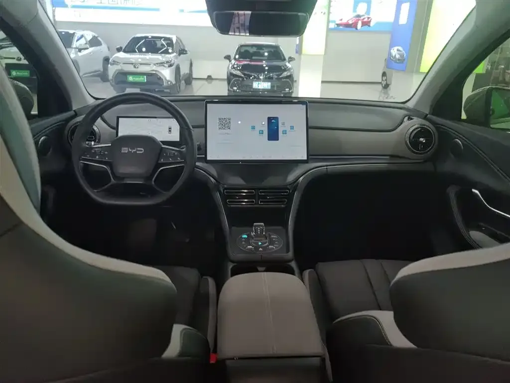 BYD Seal 05 DM-i — фото 4