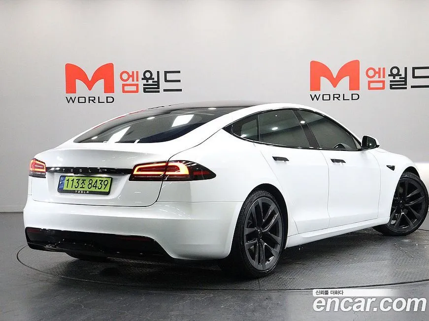 Tesla Model S — фото 4