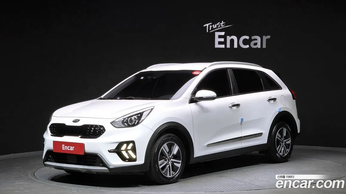Kia Niro — фото 1
