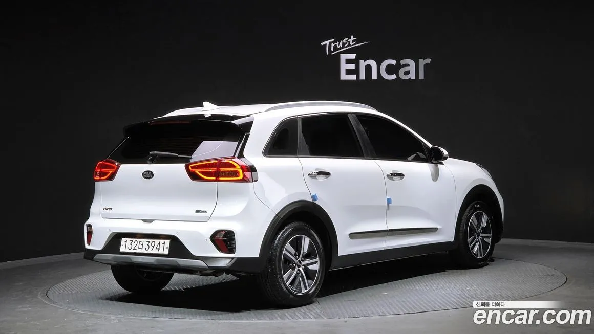 Kia Niro — фото 7