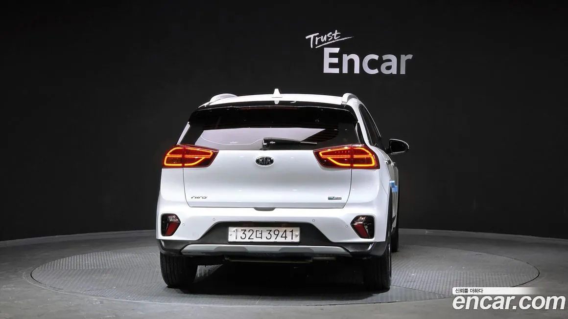 Kia Niro — фото 5