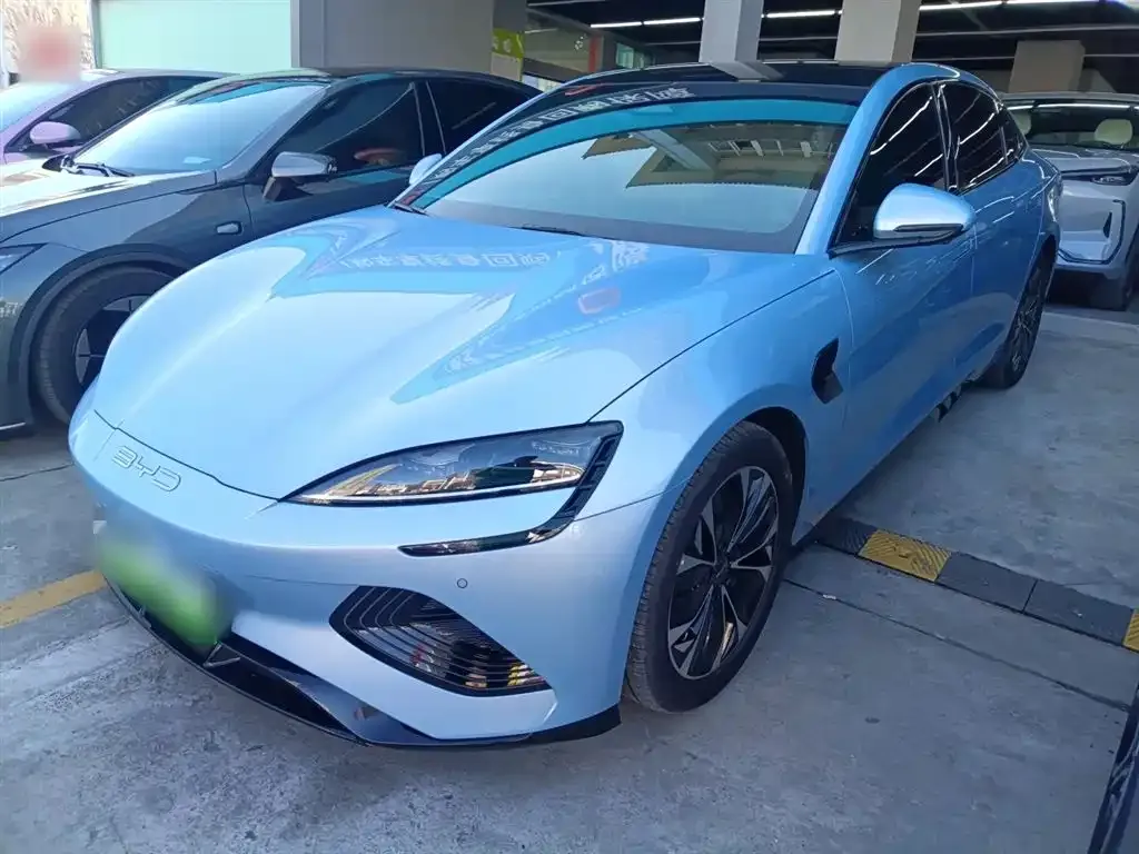 BYD Seal — фото 2