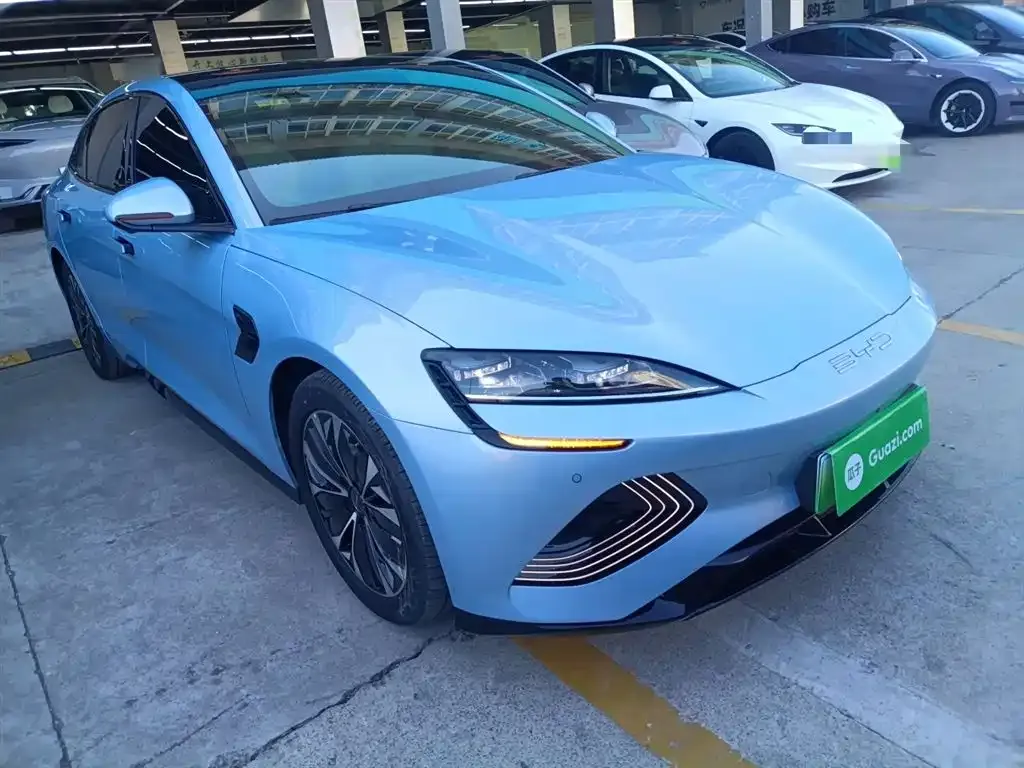 BYD Seal — фото 8