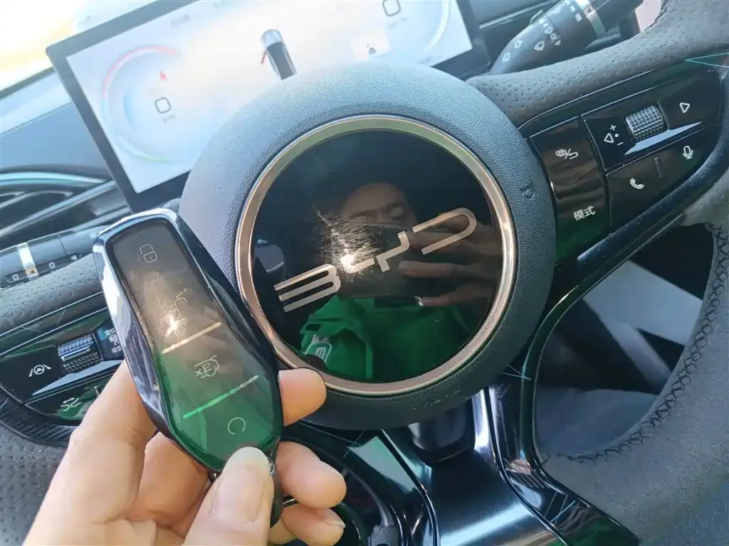 BYD Seal — фото 4