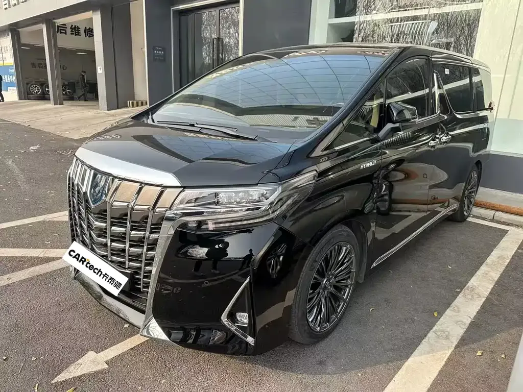 Toyota Alphard — фото 5