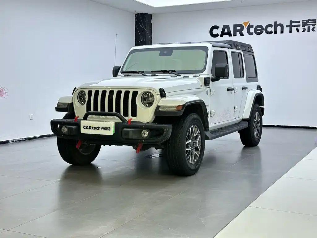 Jeep Wrangler PHEV — фото 1
