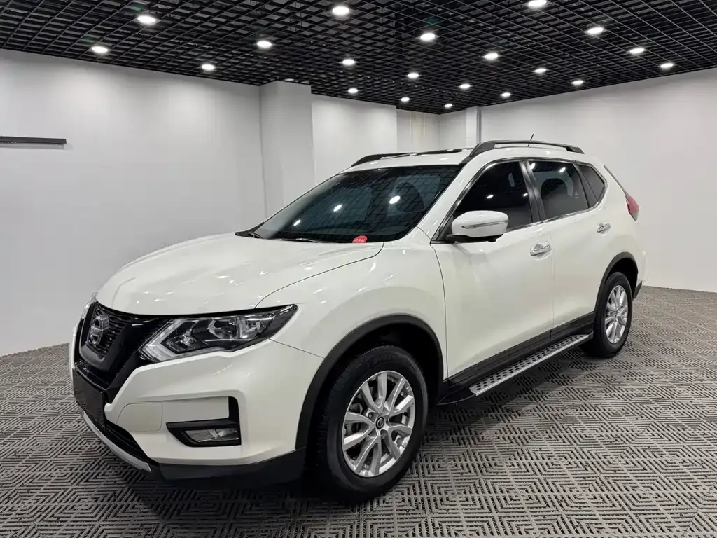 Nissan X-Trail — фото 9