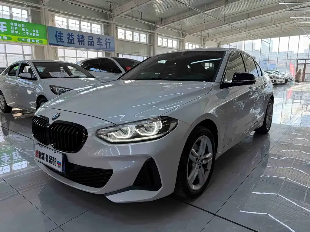 BMW 1 Series — фото 1