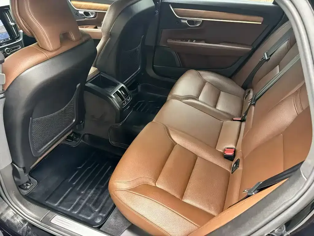 Volvo S90 — фото 2
