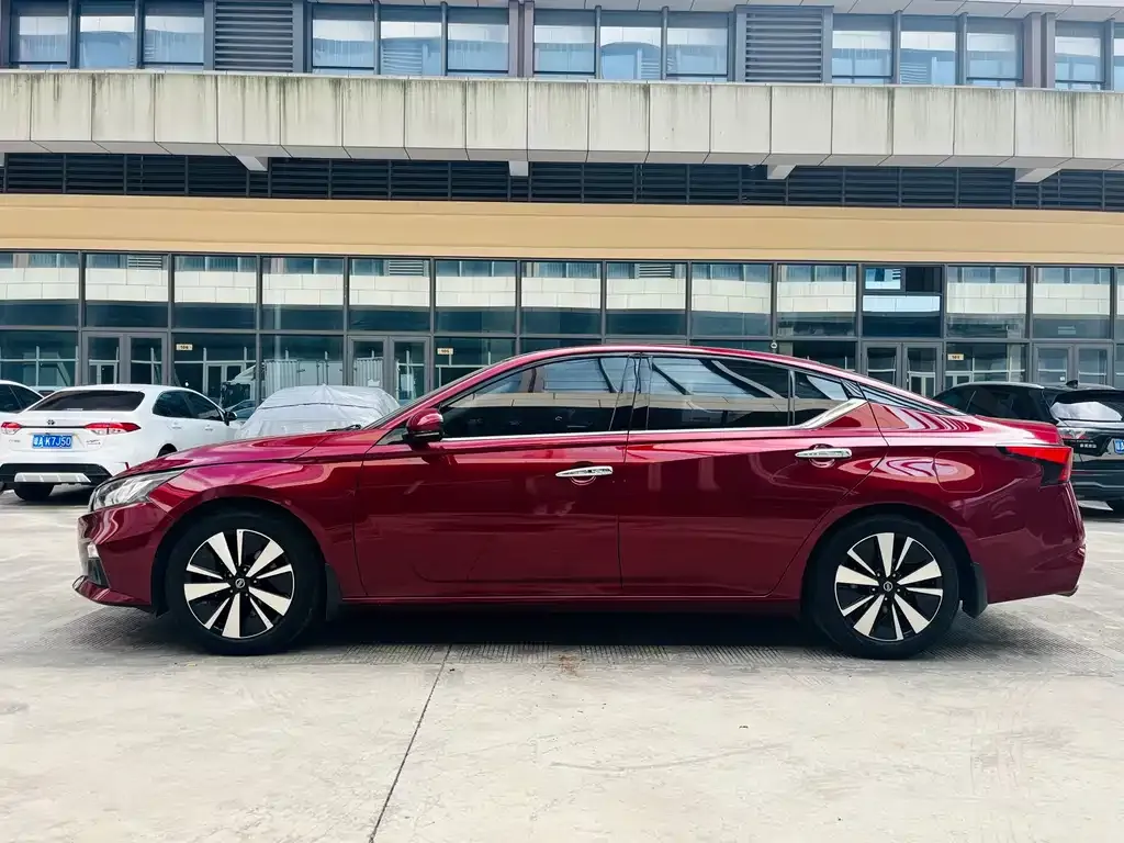 Nissan Teana — фото 8