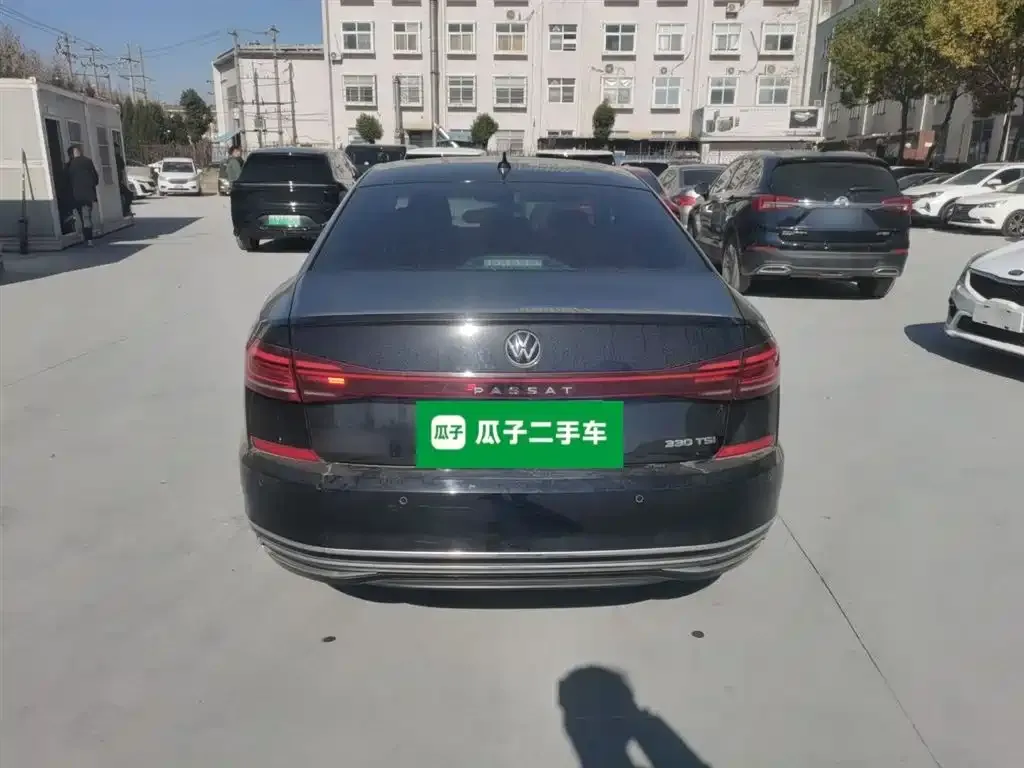 Volkswagen Passat — фото 6