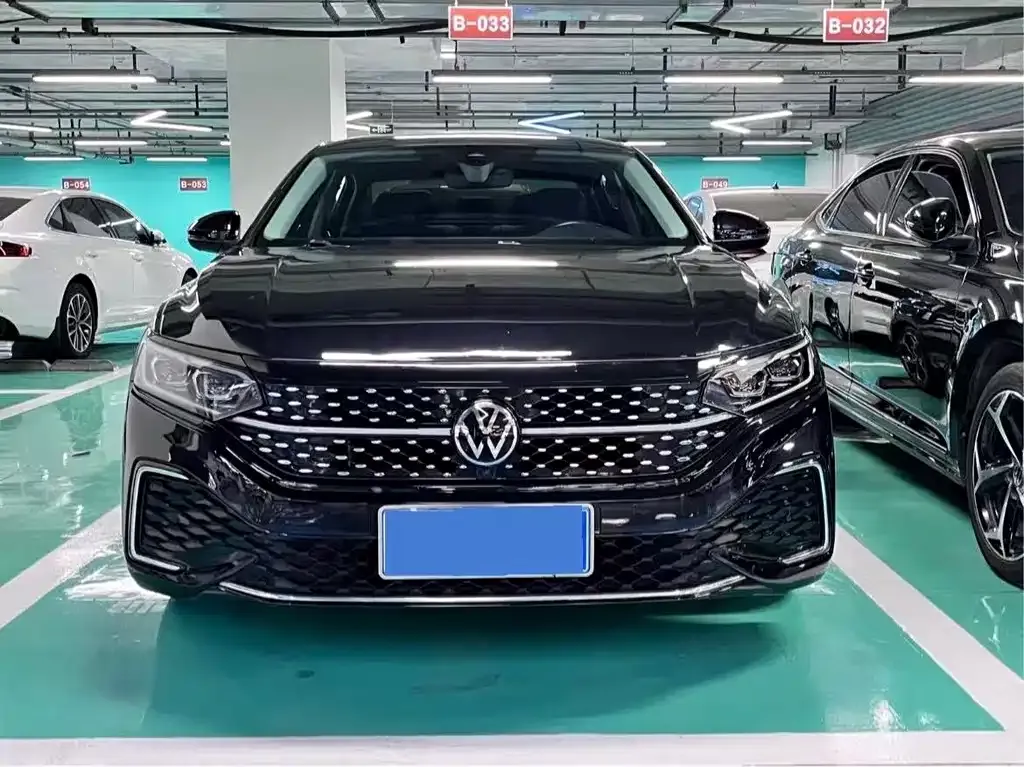 Volkswagen Passat — фото 6