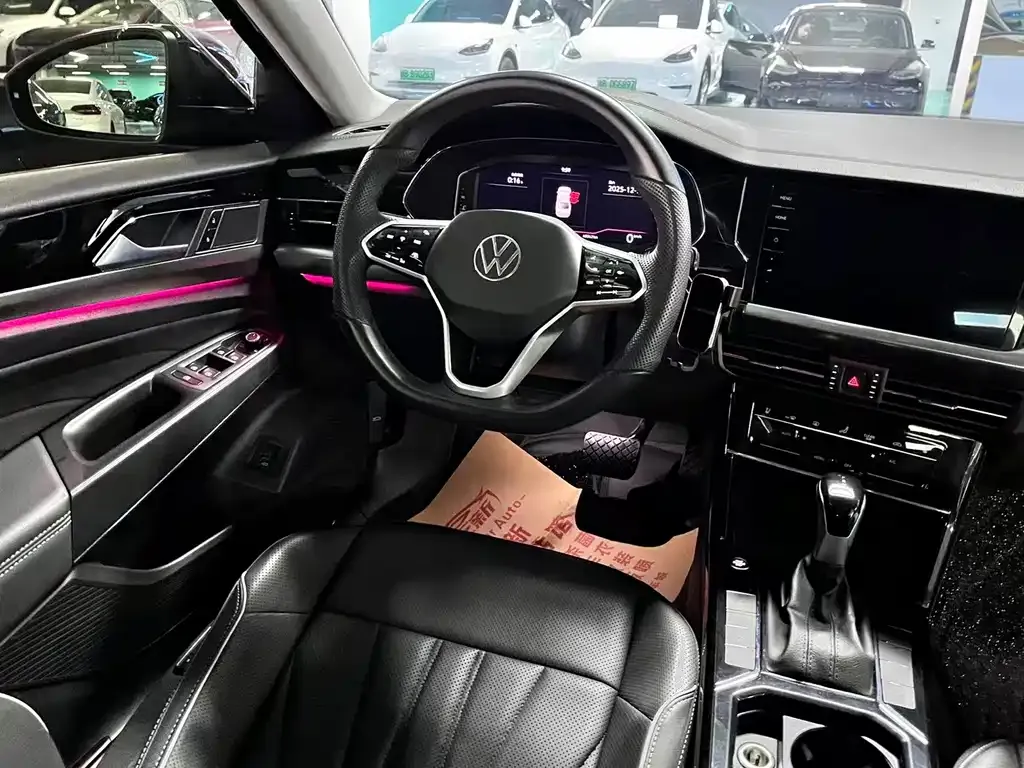 Volkswagen Passat — фото 4