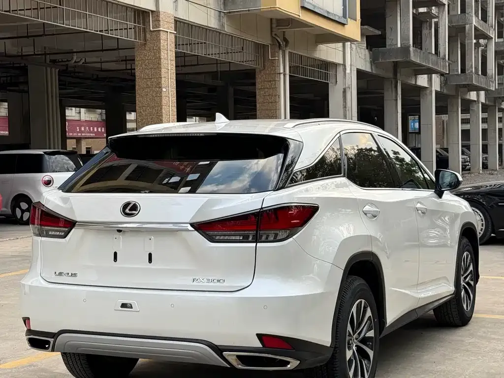 Lexus RX — фото 4