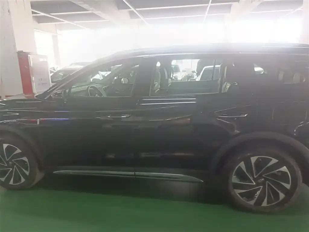 Hongqi HS7 PHEV — фото 3