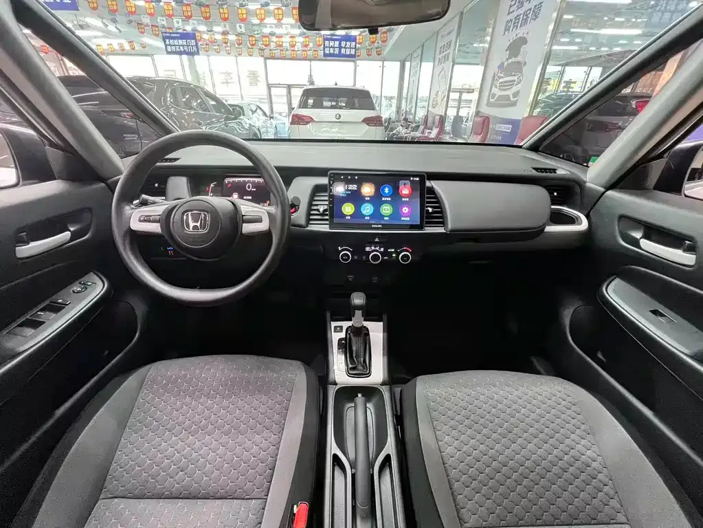 Honda Fit — фото 8