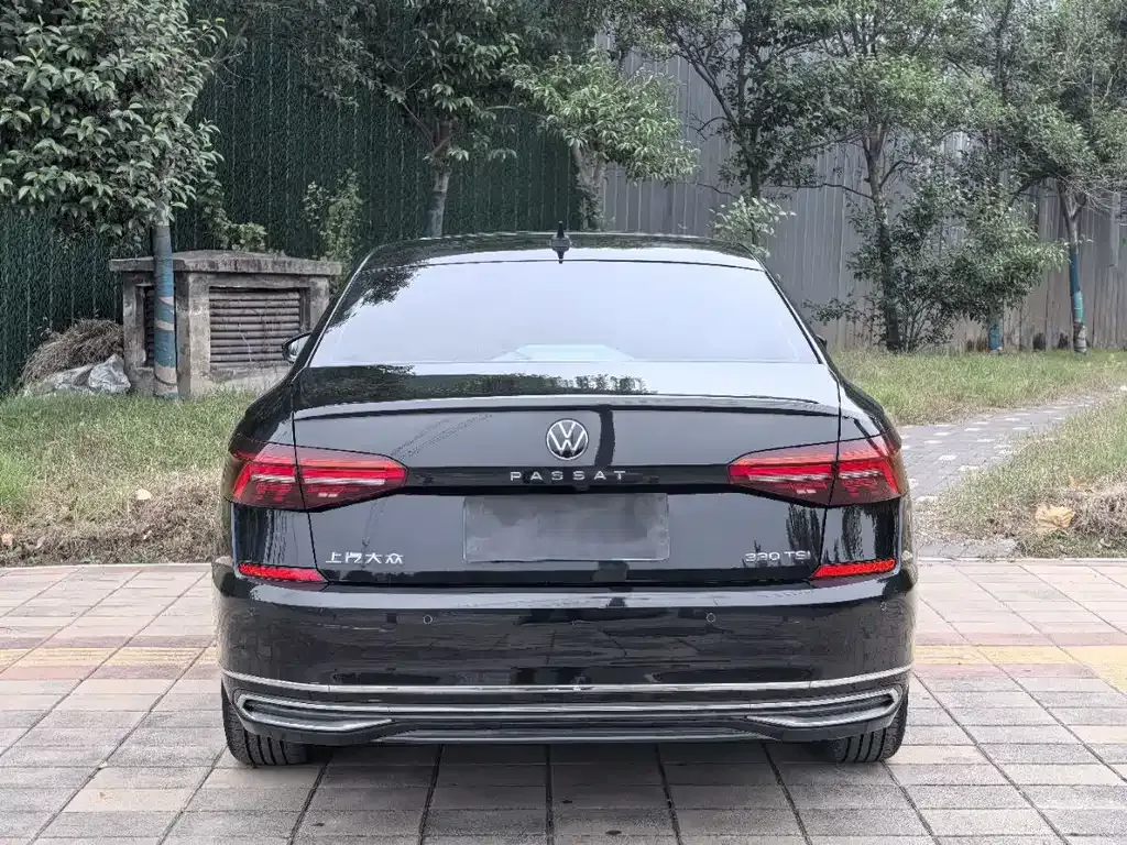 Volkswagen Passat — фото 3