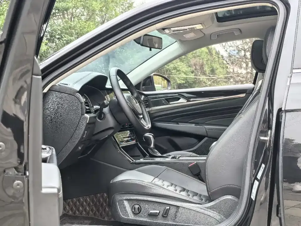 Volkswagen Passat — фото 7