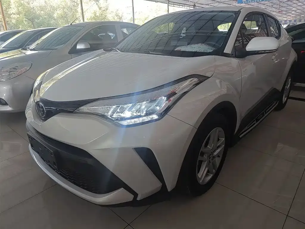 Toyota C-HR — фото 3