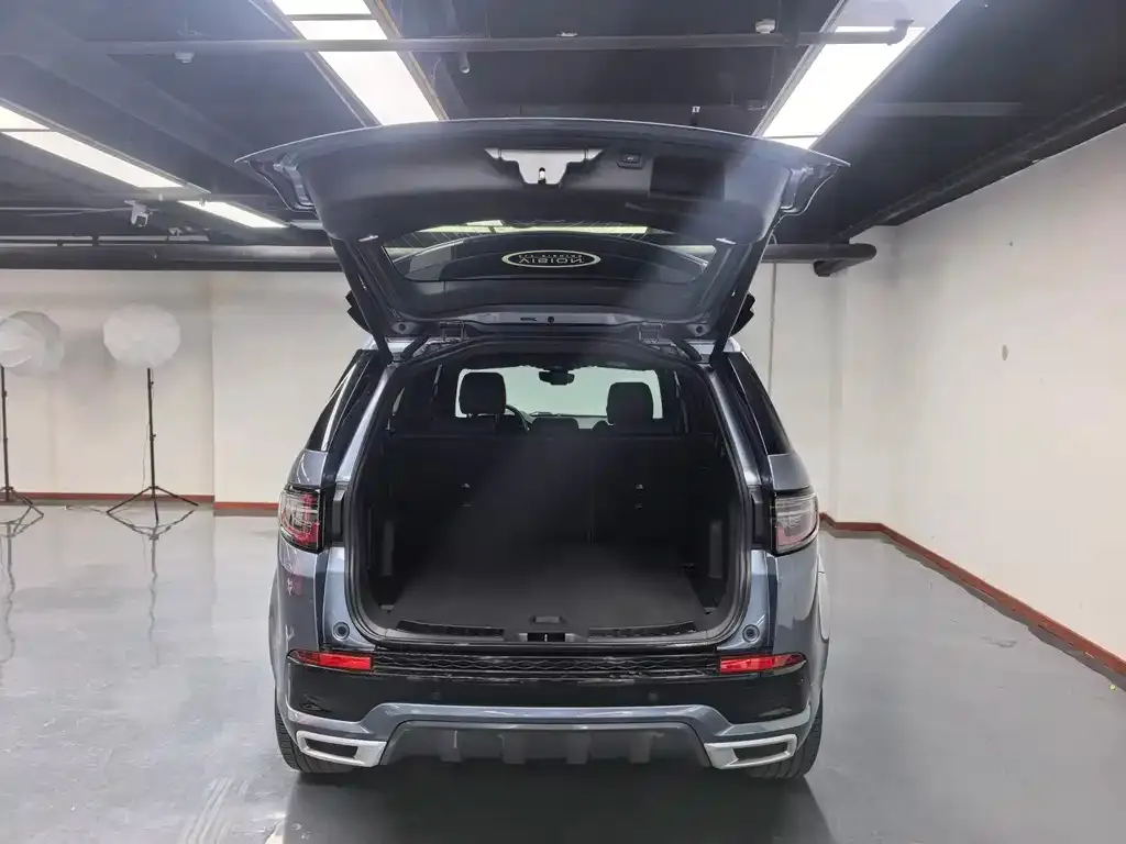 Land Rover Discovery Sport Hybrid — фото 3