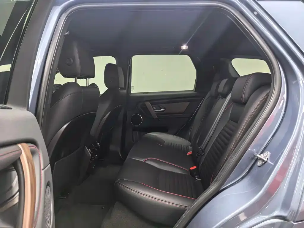 Land Rover Discovery Sport Hybrid — фото 6