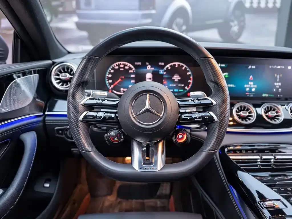 Mercedes-Benz AMG GT — фото 9