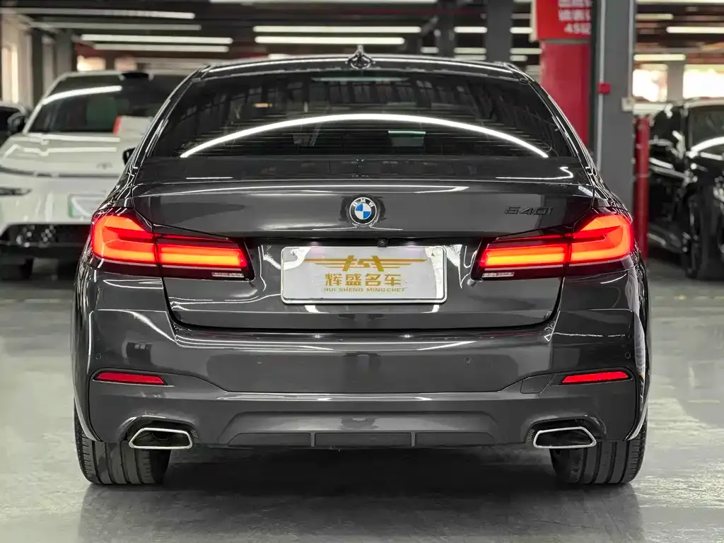 BMW 5 Series (Import) — фото 2
