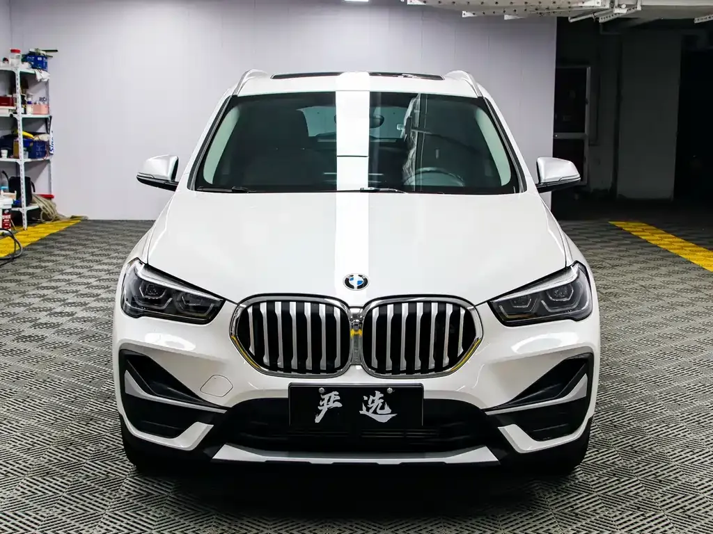 BMW X1 — фото 9