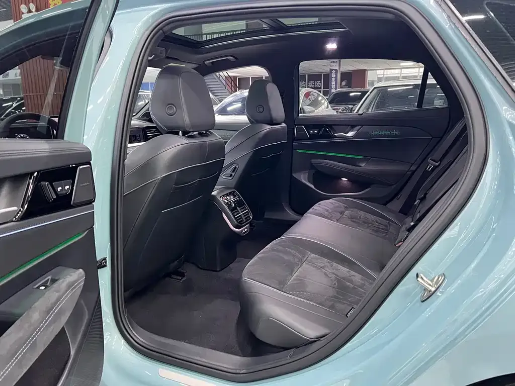 Volkswagen Passat — фото 5