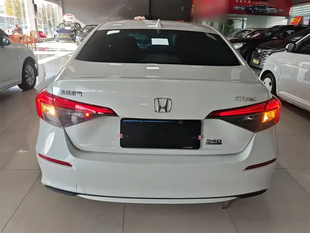 Honda Civic — фото 7