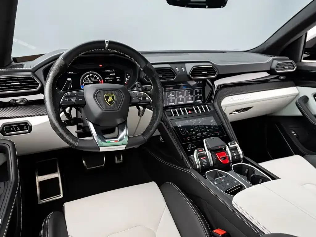 Lamborghini Urus — фото 6