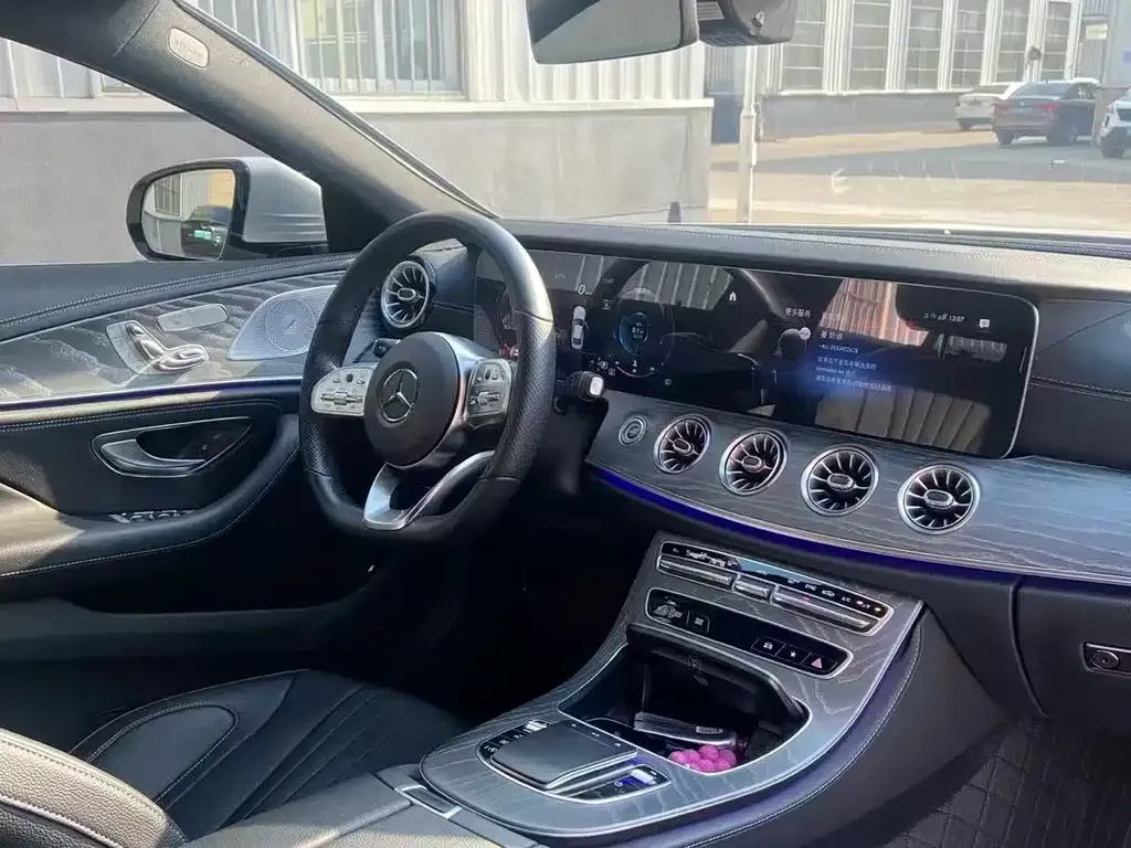 Mercedes-Benz CLS — фото 3