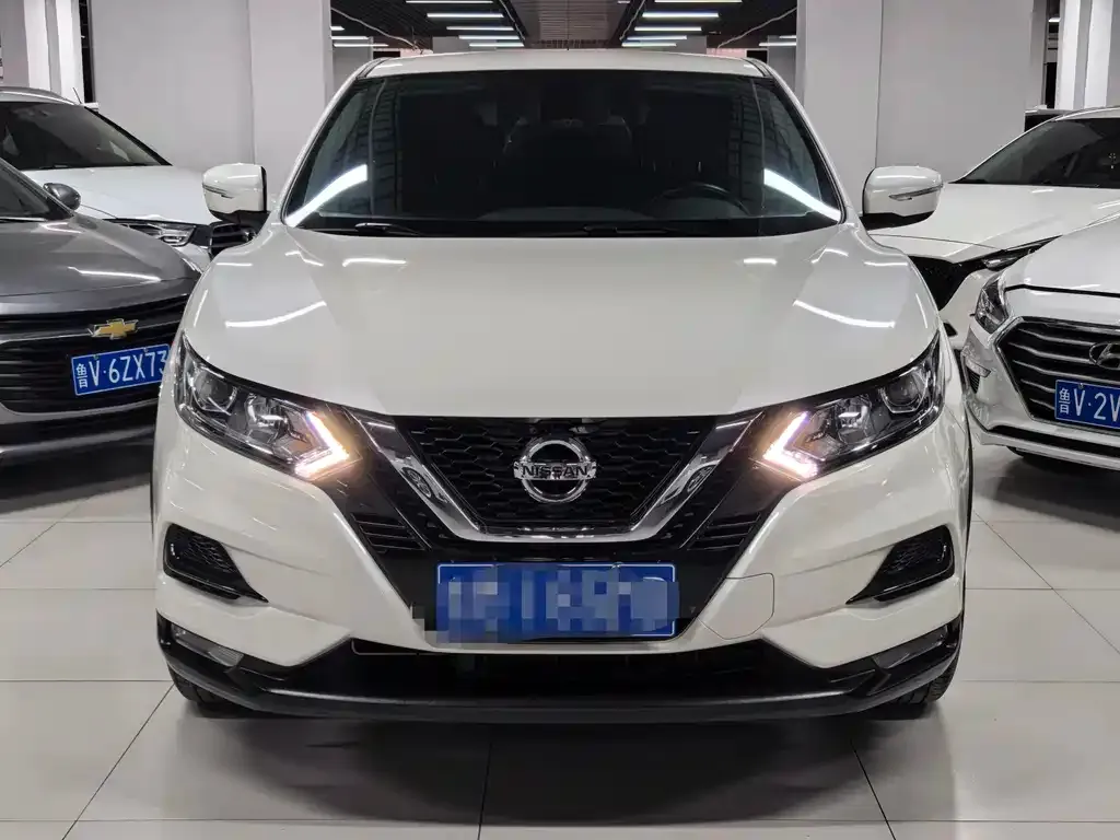 Nissan Qashqai — фото 2
