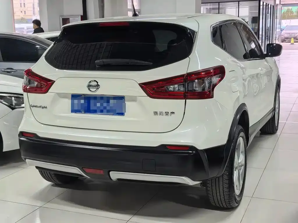Nissan Qashqai — фото 3