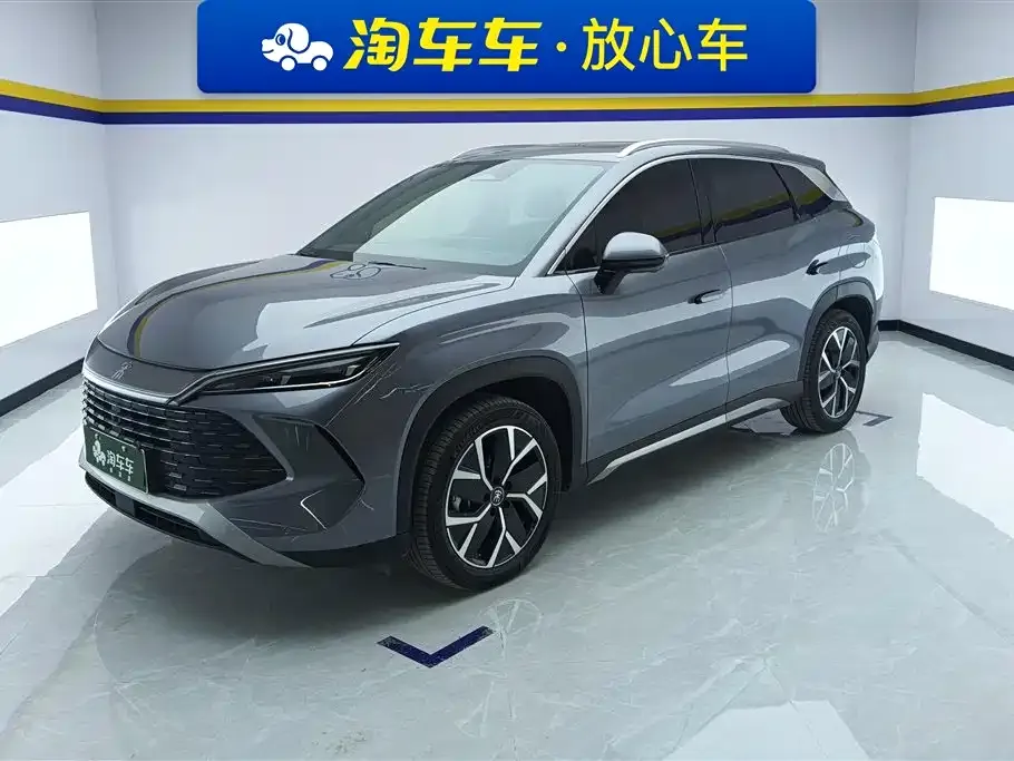 BYD L DM-i — фото 1