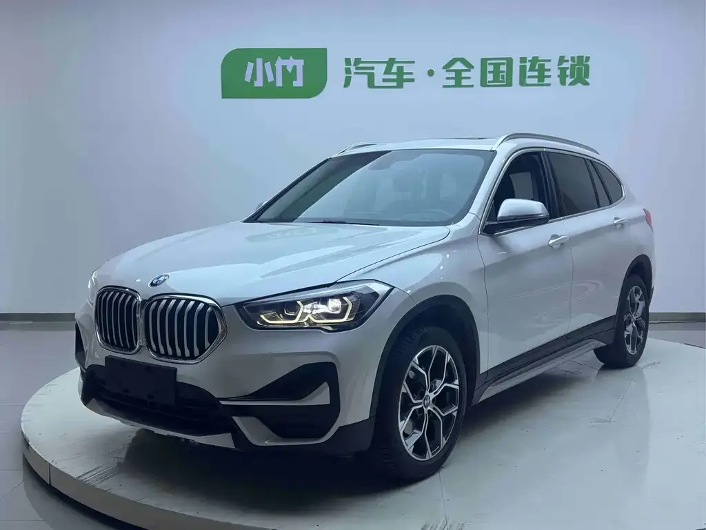 BMW X1 — фото 1