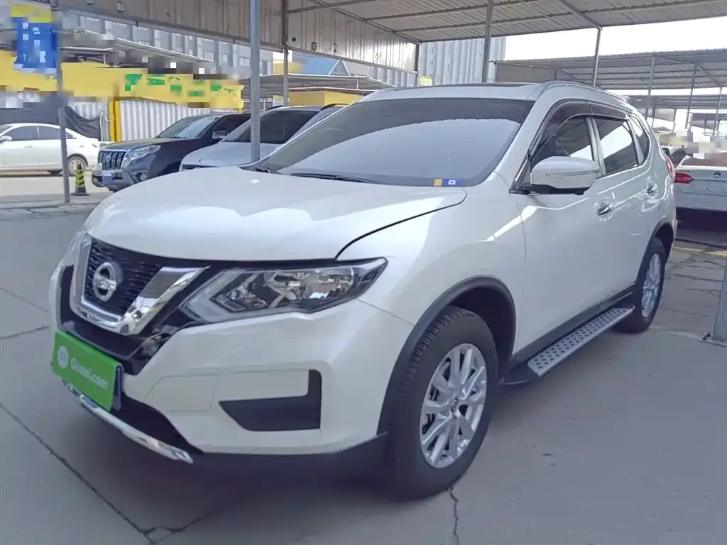 Nissan X-Trail — фото 1