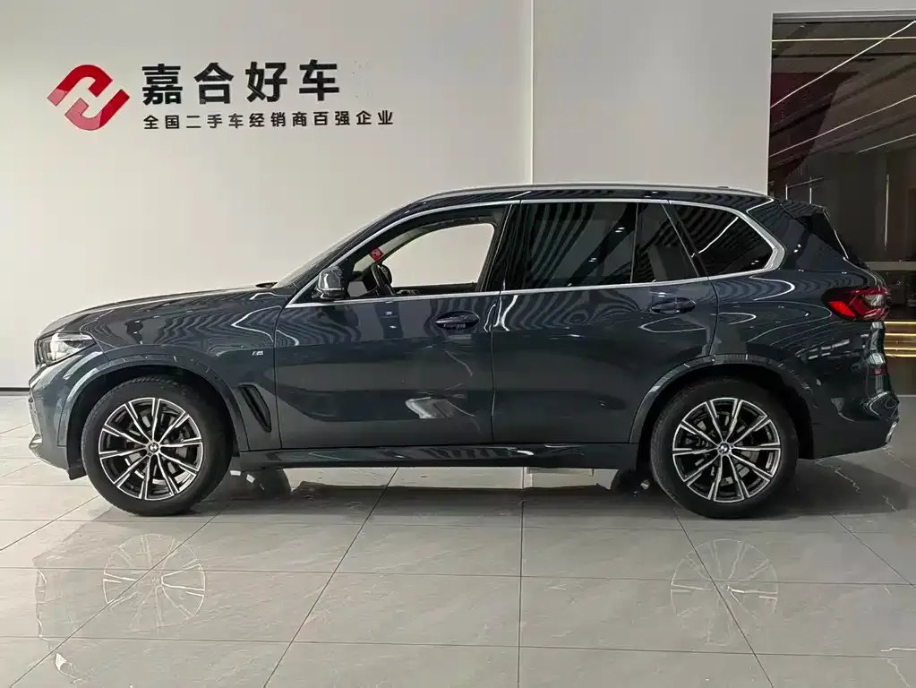 BMW X5 (Import) — фото 3