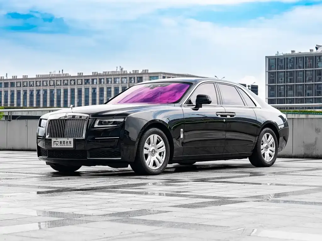 Rolls-Royce Ghost — фото 1