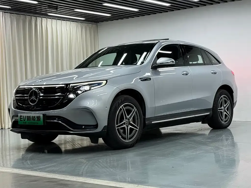 Mercedes-Benz EQC — фото 1