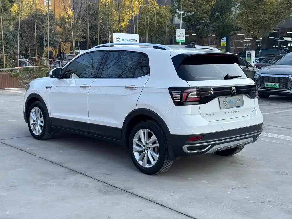 Volkswagen T-Cross — фото 9