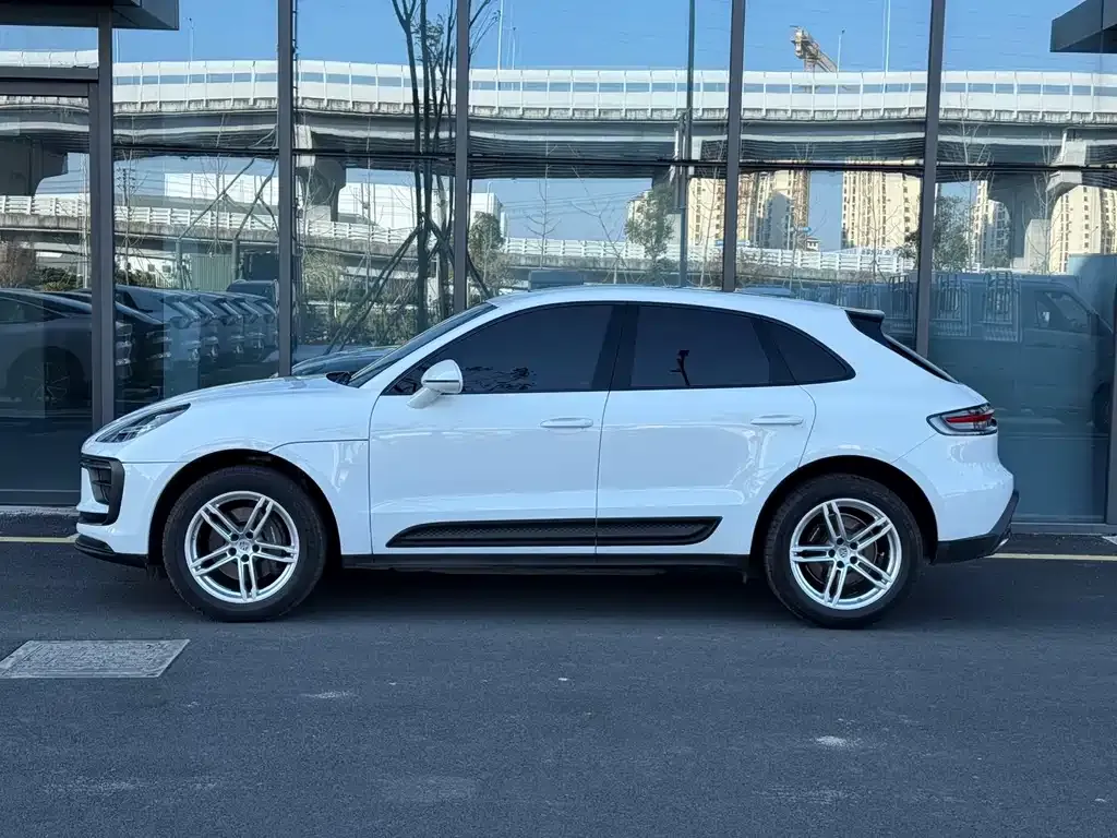 Porsche Macan — фото 8