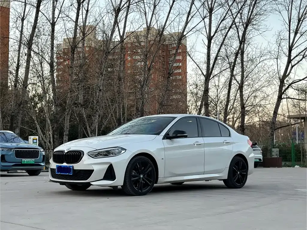 BMW 1 Series — фото 1