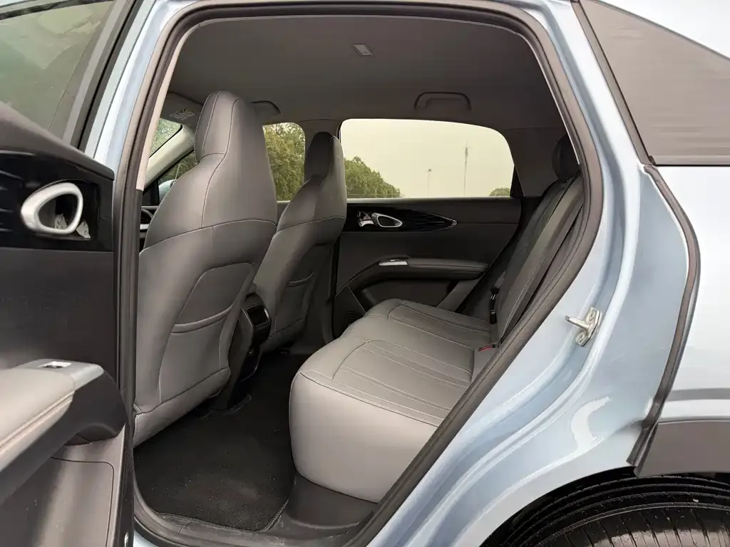 Geely Starburst — фото 9