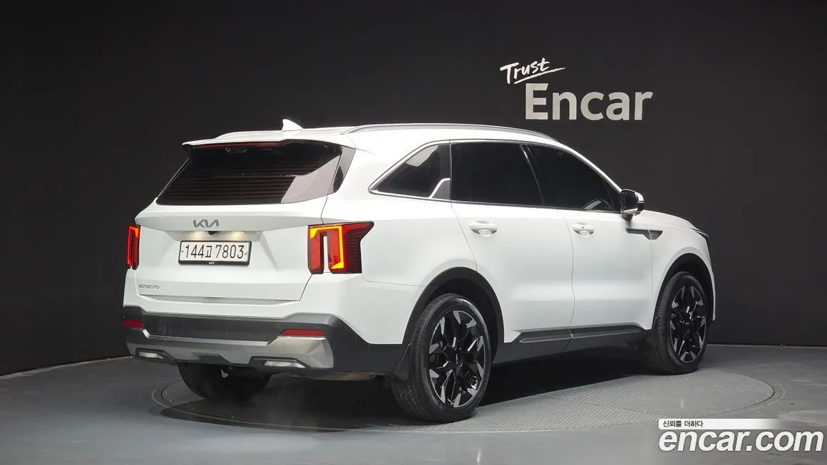 Kia Sorento — фото 5