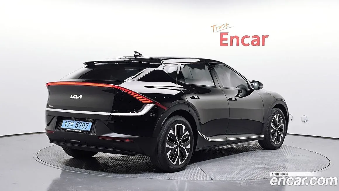Kia EV6 — фото 2